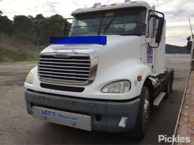 2007 Freightliner Columbia FLX - picture1' - Click to enlarge