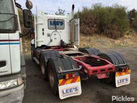 2007 Freightliner Columbia FLX - picture2' - Click to enlarge