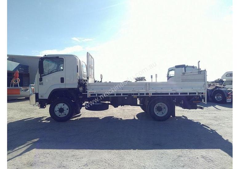 Buy Used Isuzu Isuzu FTS 800 Tray Truck in , - Listed on Machines4u