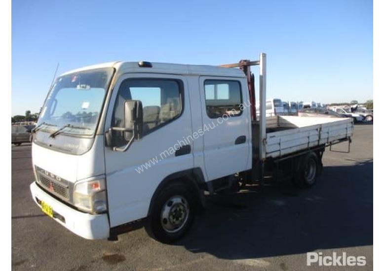 caption 2007 Mitsubishi Canter FE84