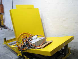 Large Hydraulic 90 Degree Pallet Roll Tipper Inverter - picture0' - Click to enlarge