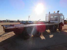 1986 Mercedes Benz 3233 8x4 Flat Bed - picture1' - Click to enlarge