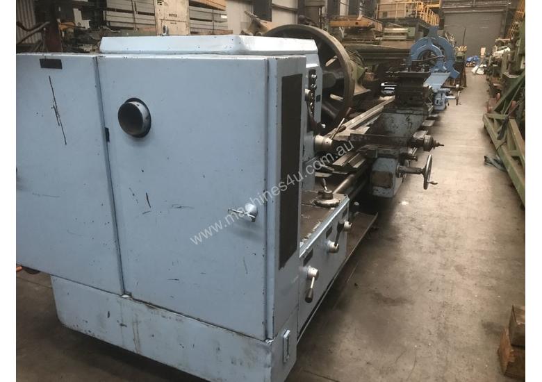 caption Poreba Lathe