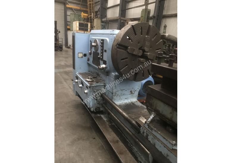 caption Poreba Lathe