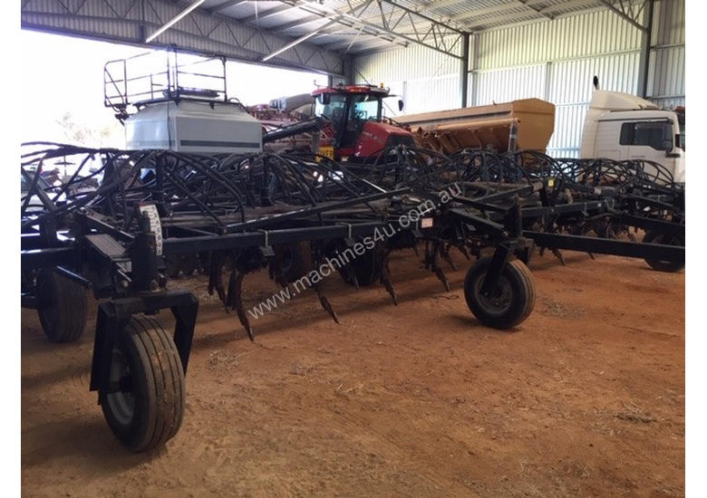 caption Flexicoil ST820 Seeder Bar Seeding/Planting Equip