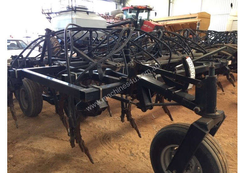 caption Flexicoil ST820 Seeder Bar Seeding/Planting Equip