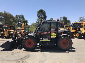 Telehandler Bobcat TH470 - picture1' - Click to enlarge