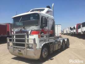 2003 Kenworth K104 - picture2' - Click to enlarge