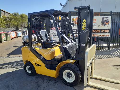FORKLIFT 2.5 TON YALE 4.8M LIFT CONTAINER MAST  SOLID TYRES SIDE SHIFT