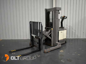 Used Crown WR3000 Walkie Reach Truck Forklift Electric NEW Charger Excellent Battery  - picture0' - Click to enlarge