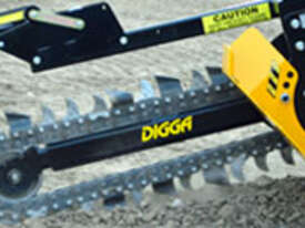 Digga Bigfoot Trencher 900mm with Combo Chain - picture1' - Click to enlarge
