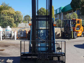 Toyota 2500kg LPG Forklift with 6000mm Mast, Dual Wheels, Sideshift & Fork Positioner - picture1' - Click to enlarge
