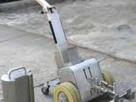 Emoveit Battery Electric St/Steel 1000kg capacity Tug w Standard Hook - picture1' - Click to enlarge