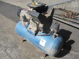 Atlas Copco LE6 Compressor - picture0' - Click to enlarge