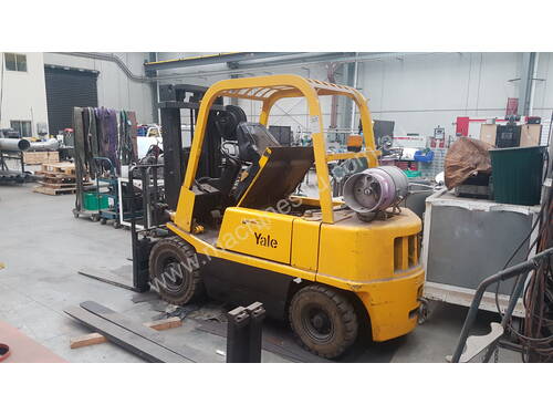 YALE 2.0 Ton CONTAINER MAST FORKLIFT