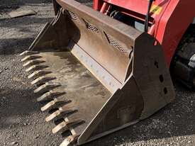 Track skid steer - picture0' - Click to enlarge