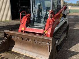 Track skid steer - picture1' - Click to enlarge