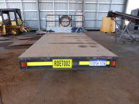 John Pappas 2004 Tandem Axle Flat Top Trailer - picture1' - Click to enlarge