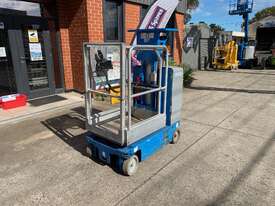 USED 2010 GENIE GR15 VERTICAL LIFT - picture1' - Click to enlarge