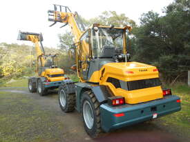 Telehandler Wheel loader - picture2' - Click to enlarge