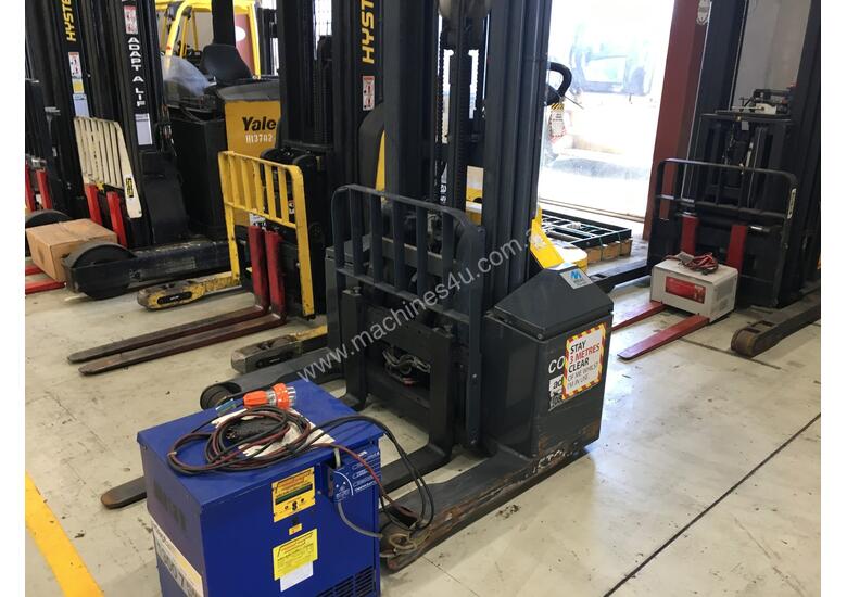 caption 1.45T Battery Electric Walkie Stacker