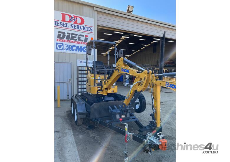 caption Excavator 1.8T: XE17U, Zero Swing + Full Range of Buckets