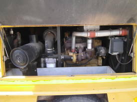 400cfm x 9 bar, with air drier , after air cooler - picture0' - Click to enlarge