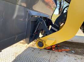 New Holland W80C Wheel Loader - picture0' - Click to enlarge