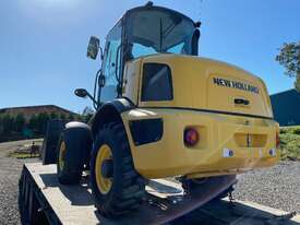 New Holland W80C Wheel Loader - picture2' - Click to enlarge