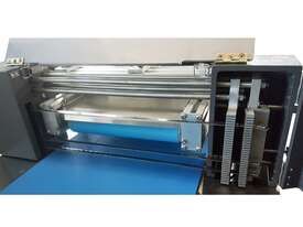 Horizontal Slicer Machine - picture0' - Click to enlarge
