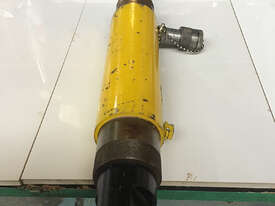 Enerpac 16 Ton Hydraulic Cylinder Double Acting RD166 - Used Item - picture1' - Click to enlarge