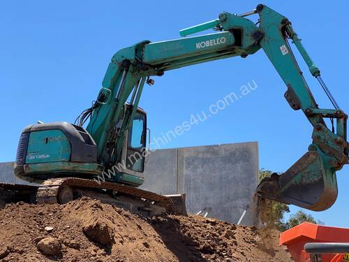 Kobelco 13 T Excavator