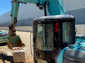 Kobelco 13 T Excavator - picture2' - Click to enlarge