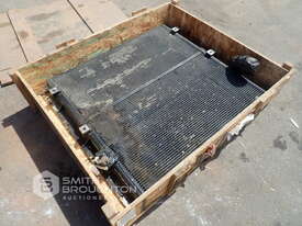 CATERPILLAR 345B HYDRAULIC COOLER - picture0' - Click to enlarge