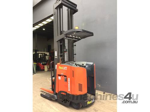 Raymond 750 R45TT Reach Stand-on Electric Forklift with Camera and LCD Display Fitted
