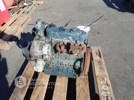 KUBOTA D902 3 CYLINDER DIESEL ENGINE - picture0' - Click to enlarge