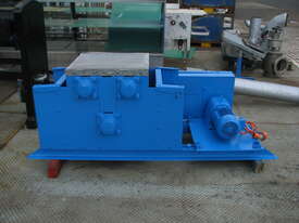 Large Motorised Belt Conveyor - 9.65m long - Colby - picture1' - Click to enlarge
