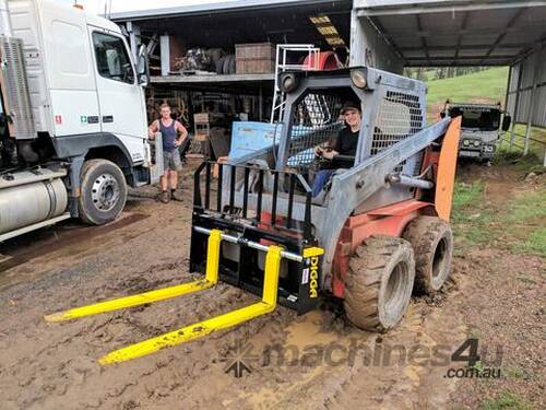 Digga Pallet Forks 1500Kg Multi Fit Skid Steer Loaders