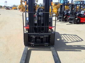 Unused 2021 Redlift CPCD25H-490 2.5 Tonne Diesel Forklift (3 Stage - picture0' - Click to enlarge