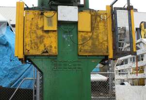 DUAL station action hydraulic press assembly machine 11kW Light Curtains