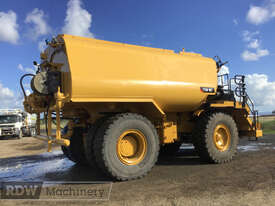 Caterpillar 773F Dump Water Truck  - picture2' - Click to enlarge