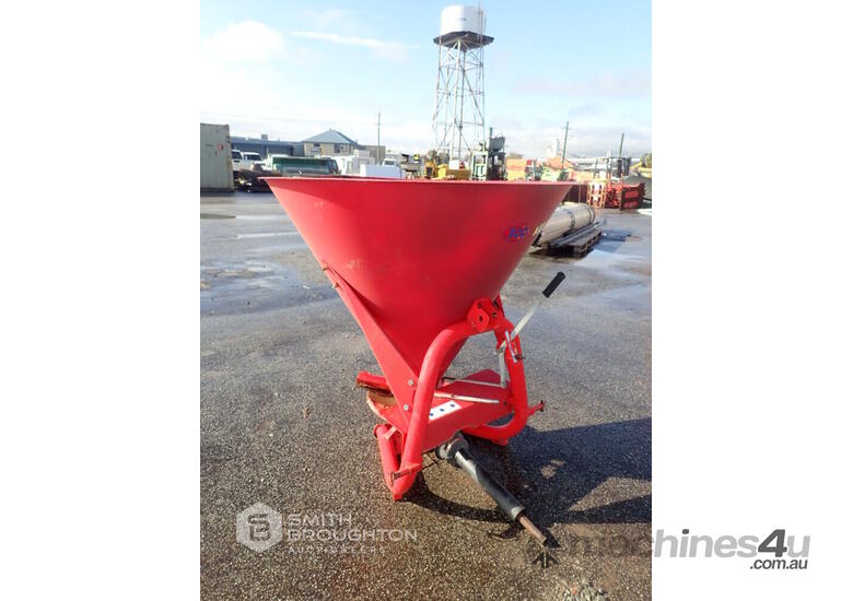 Buy Used SILVAN 500 3 POINT LINKAGE PTO SPREADER Vans in , - Listed on ...