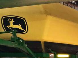 2015 John Deere 1910 Air Carts - picture0' - Click to enlarge