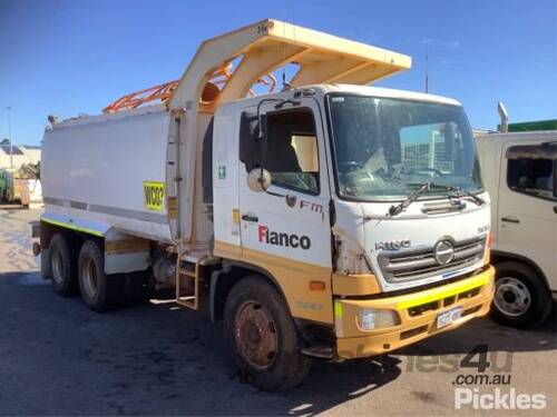 2009 Hino FM 500 2627