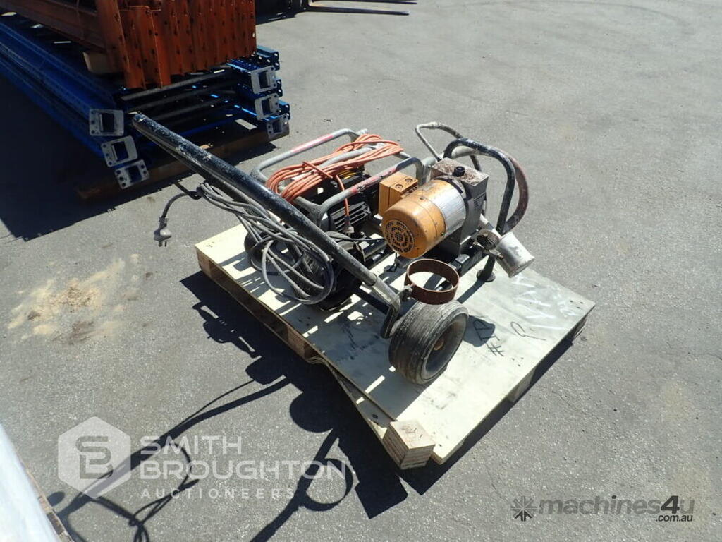 Used 1 X WAGNER 2600H AIRLESS SPRAYER 1 X ELECTRIC PUMP Sprayers In   1 X WAGNER 2600H AIRLESS SPRAYER 1 X ELECTRIC PUMP 54150283.h 