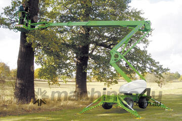 Nifty SD210 4x4x4 21.3m Self Drive - ultimate combination of trailer mounted and self propelled