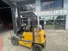 Yale 2.5 Tonne Forklift For Sale - picture1' - Click to enlarge