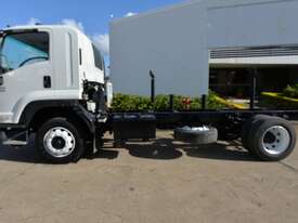 2010 ISUZU FTR 900 - Cab Chassis Trucks - picture0' - Click to enlarge