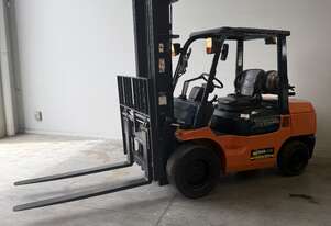 Toyota forklift 3.5 tonne lpg fork positioner