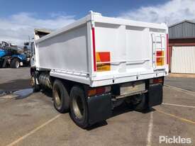 2004 Isuzu F3 FVZ - picture2' - Click to enlarge